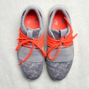 USED Under Armour BREATHE LACE TRAINING, grey, size 6.5